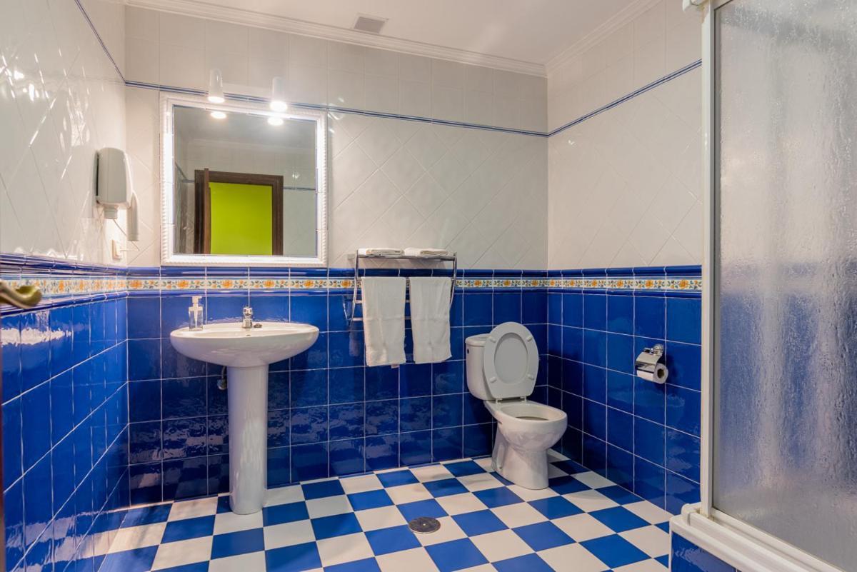 Hotel Y Apartamentos La Lonja Onís Екстериор снимка