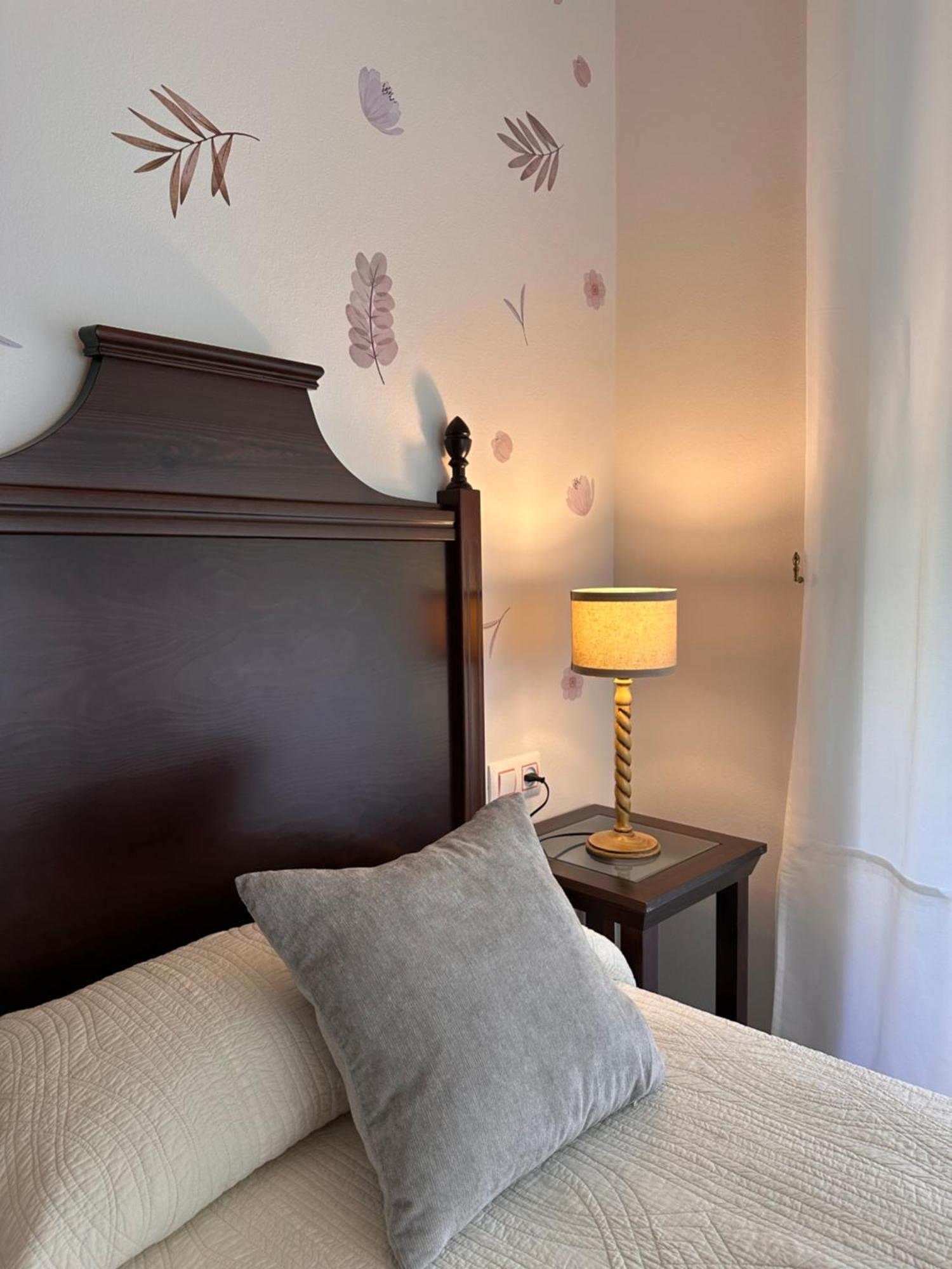 Hotel Y Apartamentos La Lonja Onís Екстериор снимка